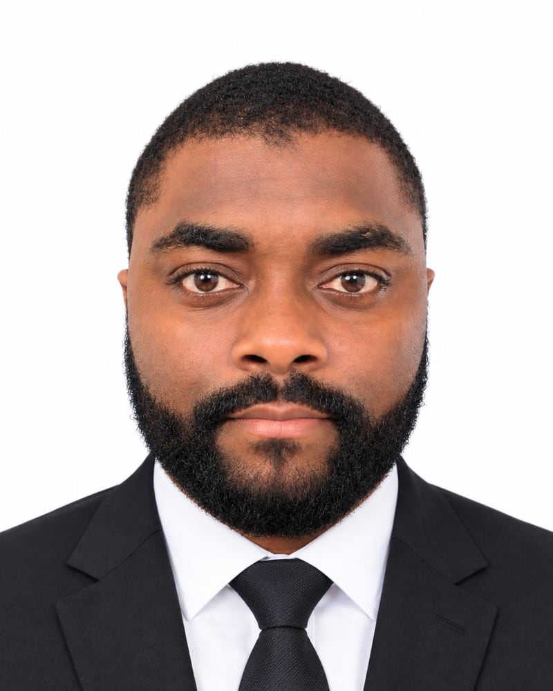 Portrait of Kabir Zahradeen, Founder and Director of ZahraTech